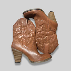 MIA Girl Cowboy Boots Western Stitch Studded Heels Faux Cognac Leather Brown 9M